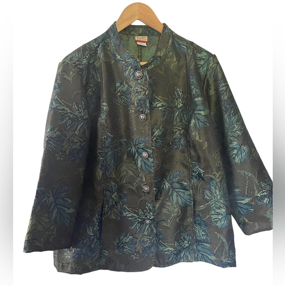 Floral Brocade Mandarin-Collar Jacket in Dark Green and Teal
